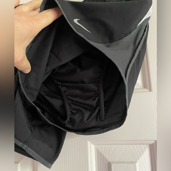 Nike Women's Black Running Shorts with Inner Lining - Picture 3 of 4